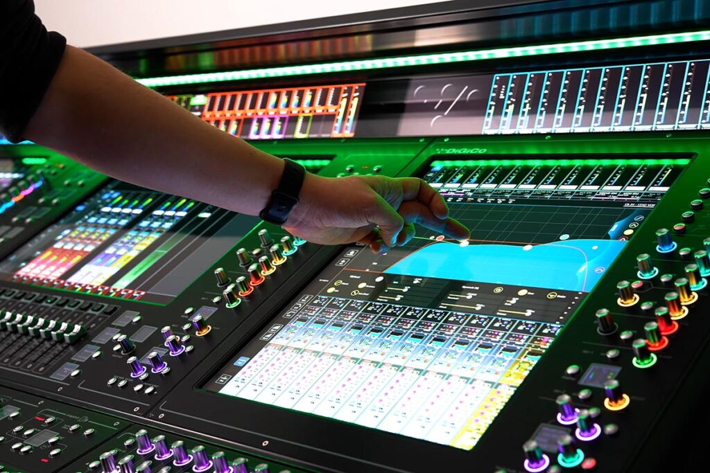 Financing a record-breaking tour with bespoke repayment terms- Urban Audio-3